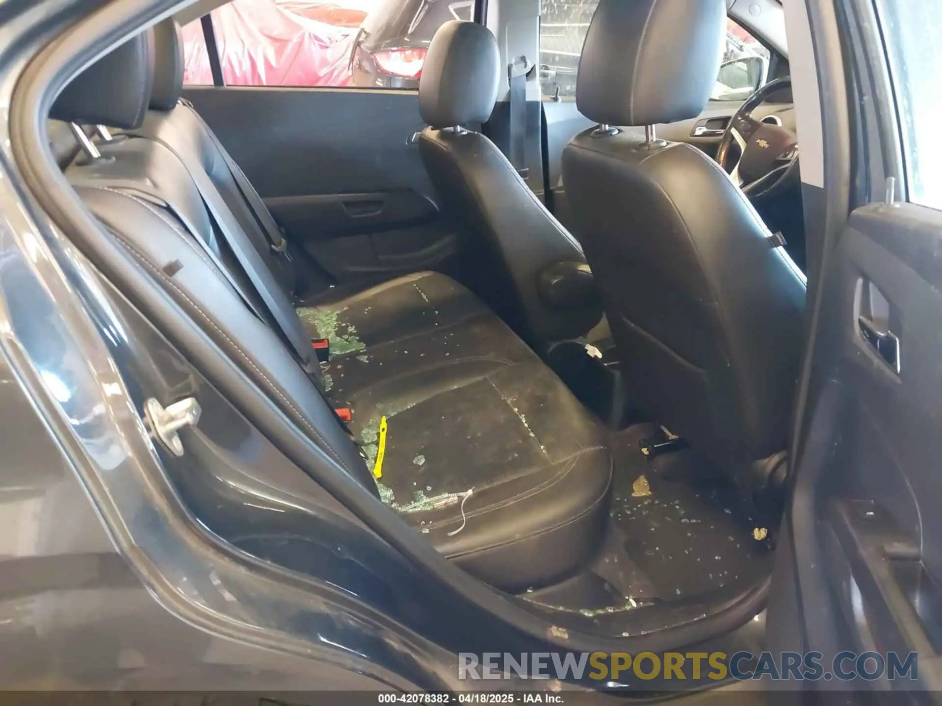 8 Photograph of a damaged car 1G1JF5SB3L4118984 CHEVROLET SONIC 2020