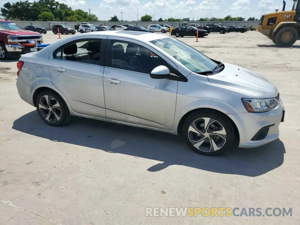 4 Photograph of a damaged car 1G1JF5SB9L4114146 CHEVROLET SONIC 2020