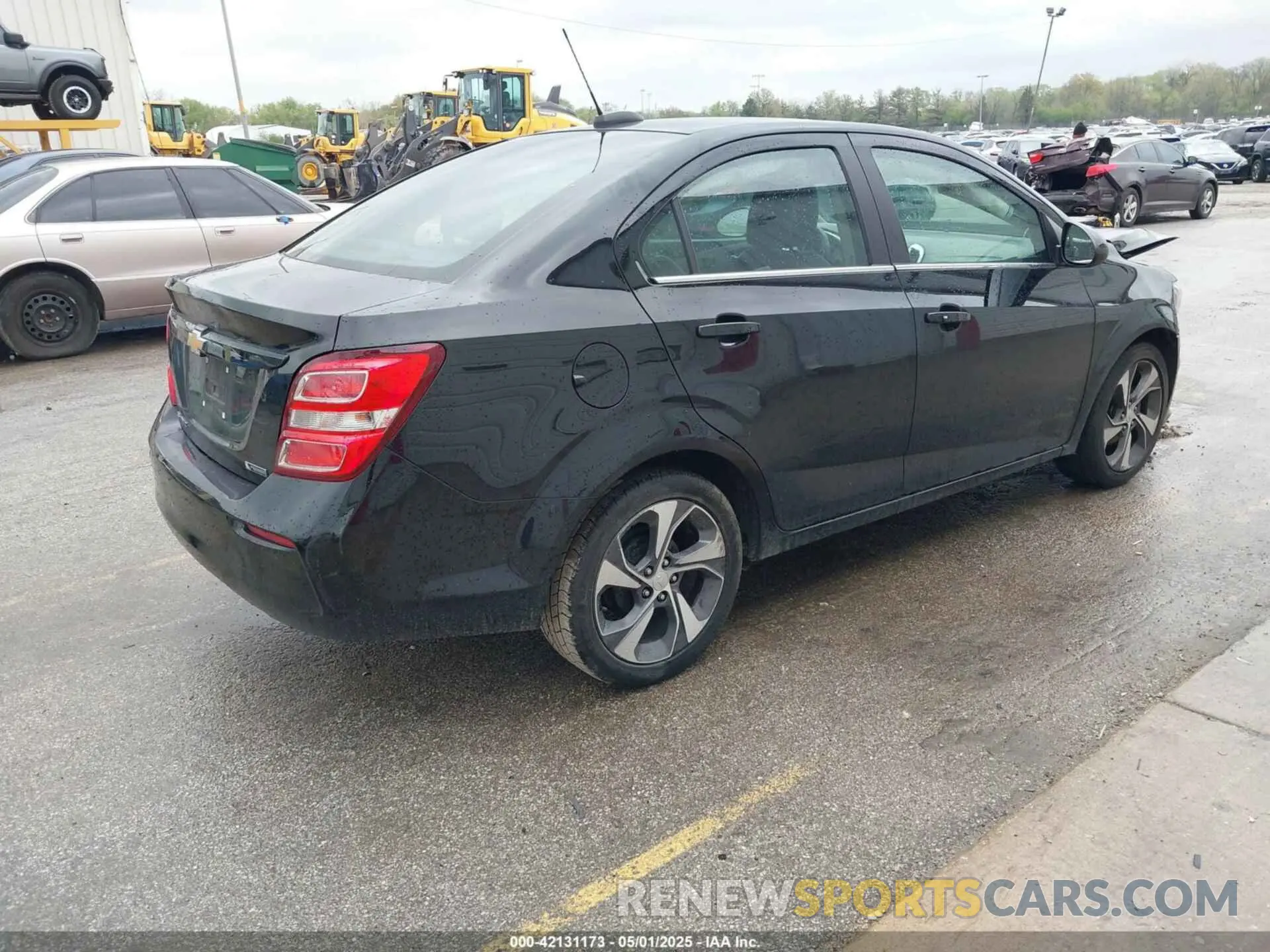 4 Photograph of a damaged car 1G1JF5SBXL4115970 CHEVROLET SONIC 2020