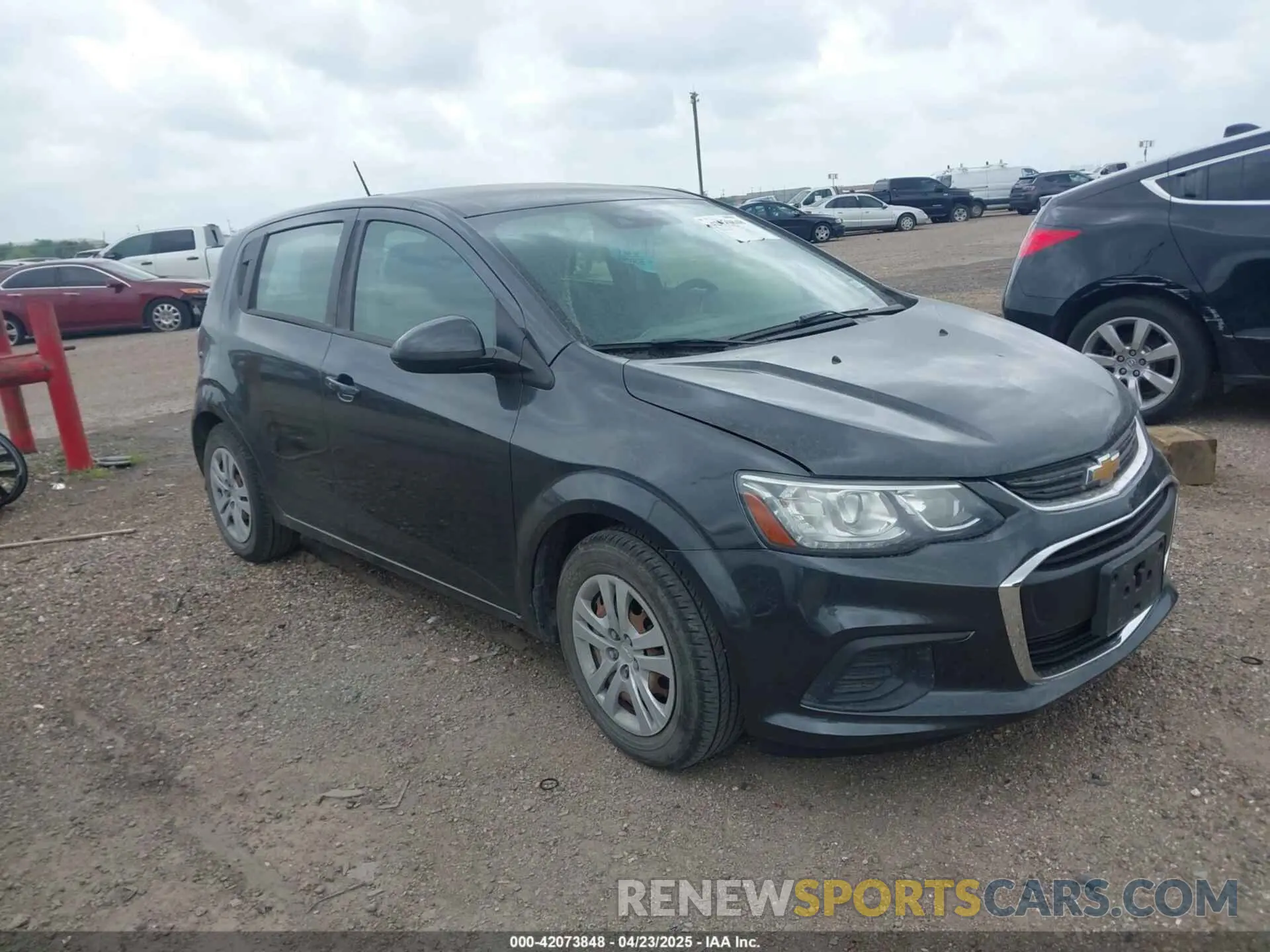 1 Photograph of a damaged car 1G1JG6SB3L4113450 CHEVROLET SONIC 2020