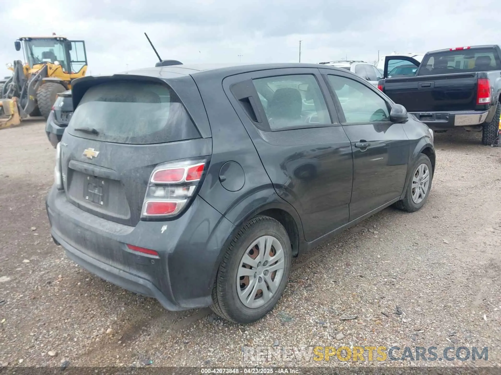 4 Photograph of a damaged car 1G1JG6SB3L4113450 CHEVROLET SONIC 2020