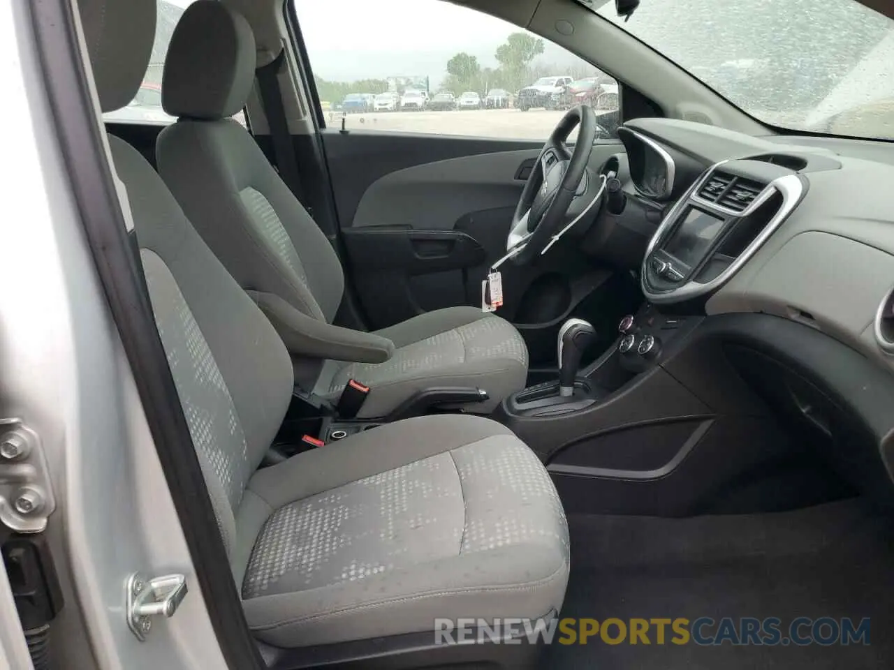 7 Photograph of a damaged car 1G1JG6SB9L4132908 CHEVROLET SONIC 2020