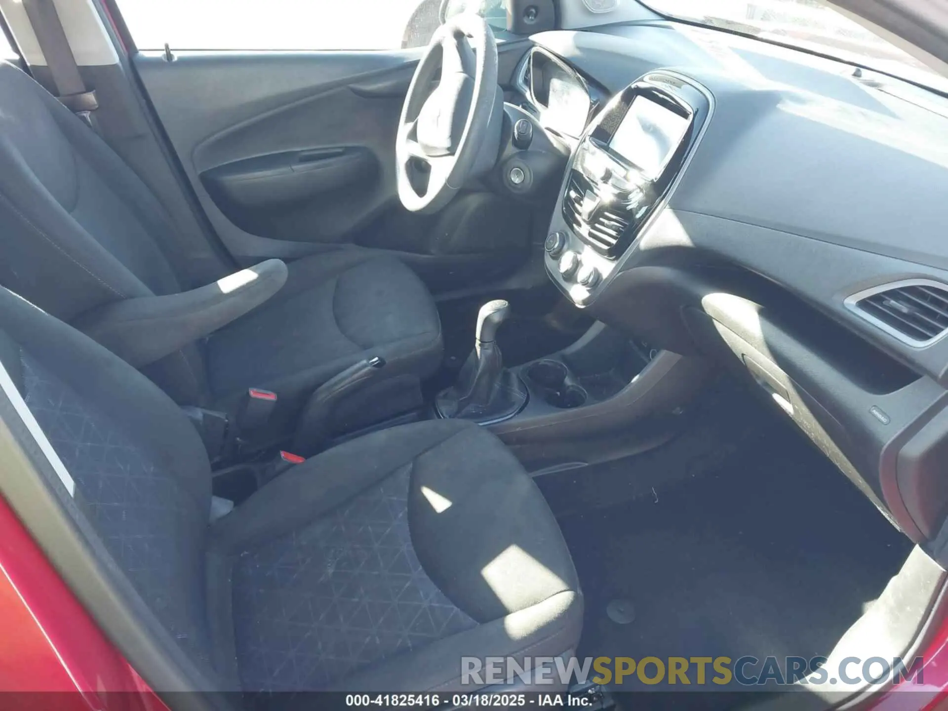 5 Photograph of a damaged car KL8CA6SA1KC747801 CHEVROLET SPARK 2019