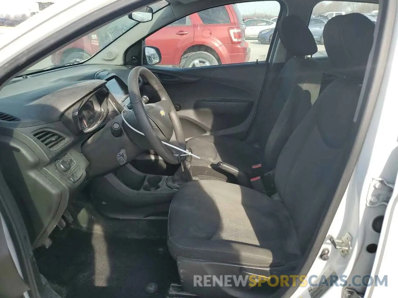 7 Photograph of a damaged car KL8CA6SA5KC704367 CHEVROLET SPARK 2019