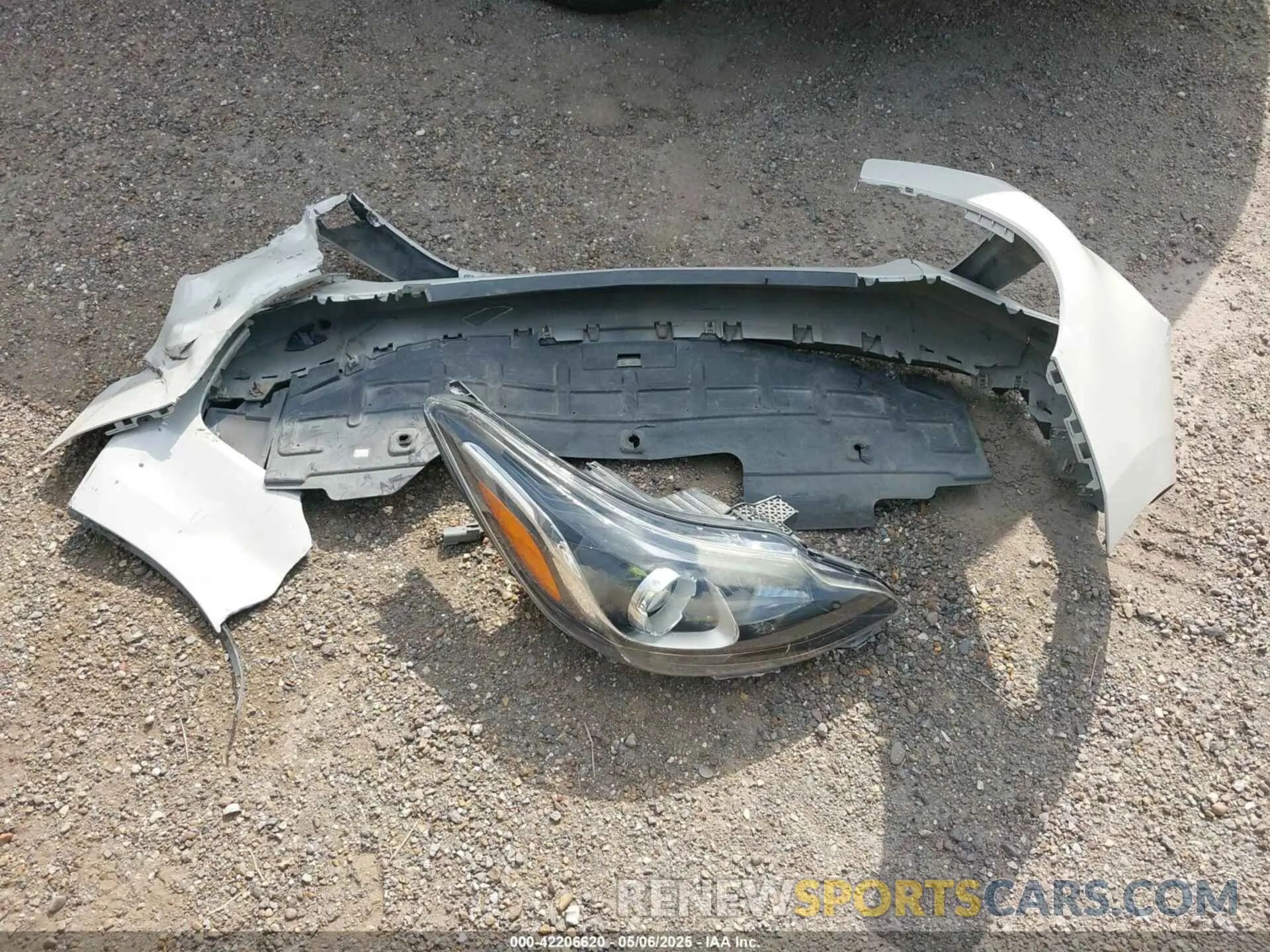 18 Photograph of a damaged car KL8CB6SA0KC705696 CHEVROLET SPARK 2019