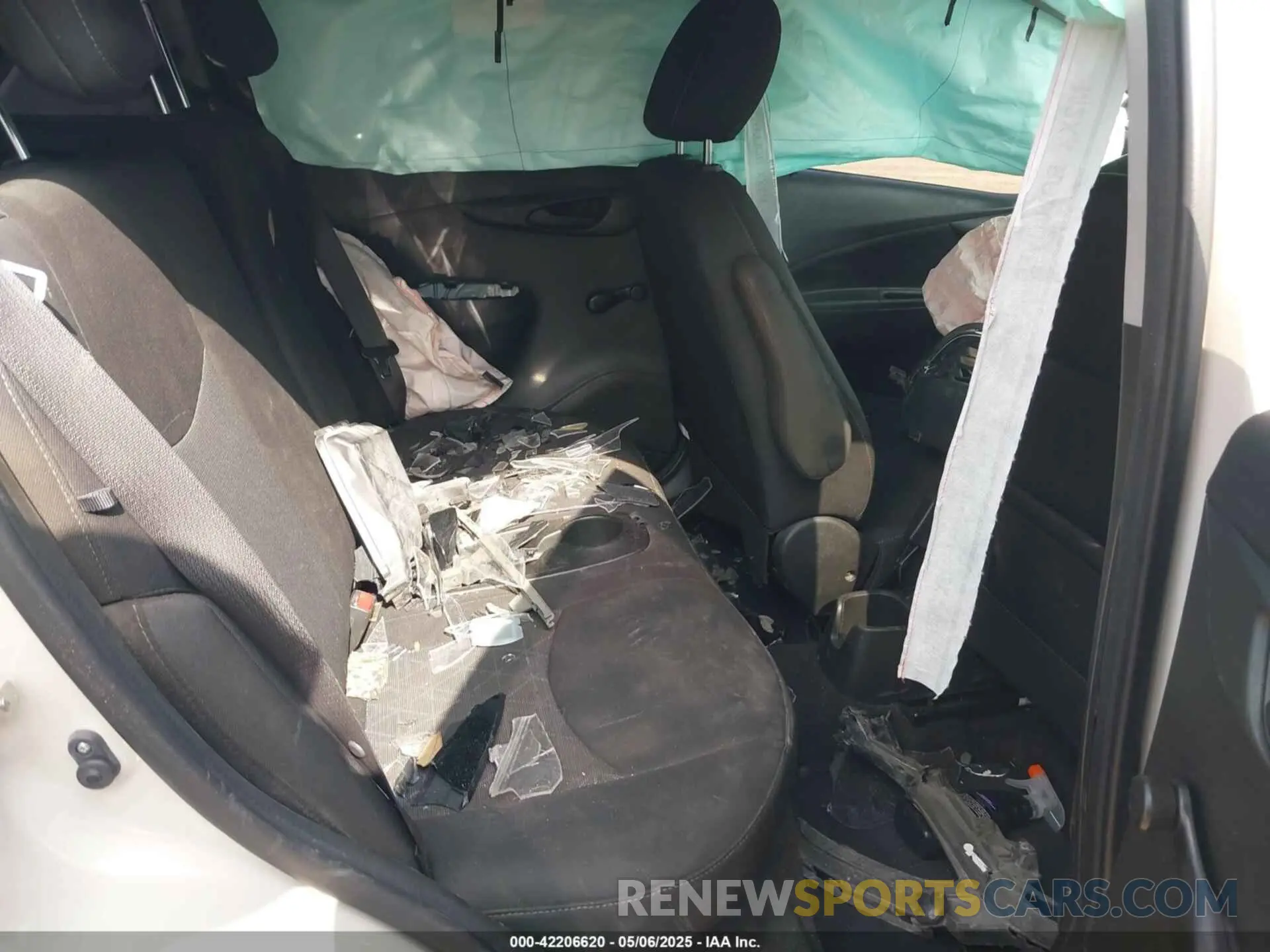 8 Photograph of a damaged car KL8CB6SA0KC705696 CHEVROLET SPARK 2019