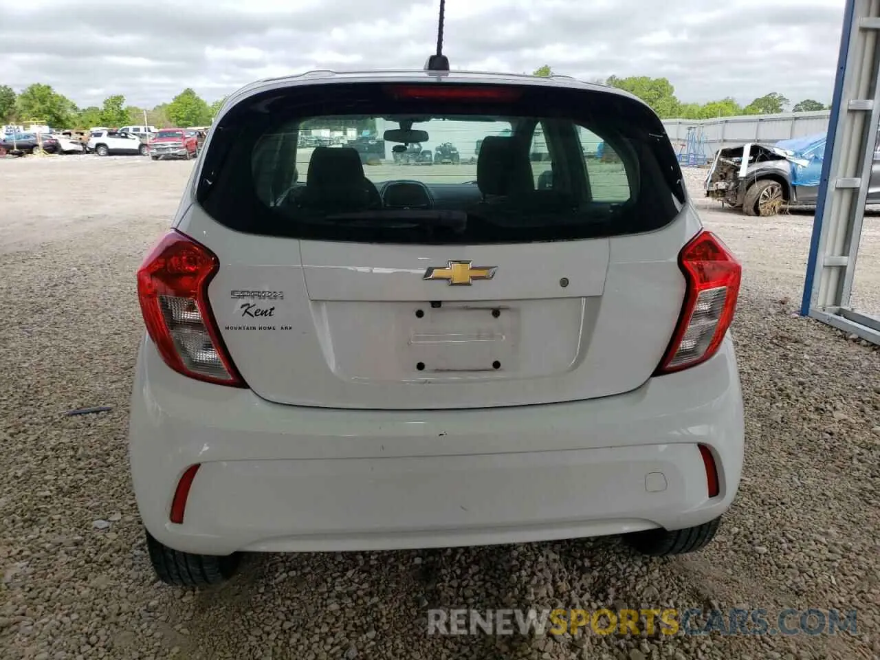 6 Photograph of a damaged car KL8CB6SA0KC719078 CHEVROLET SPARK 2019