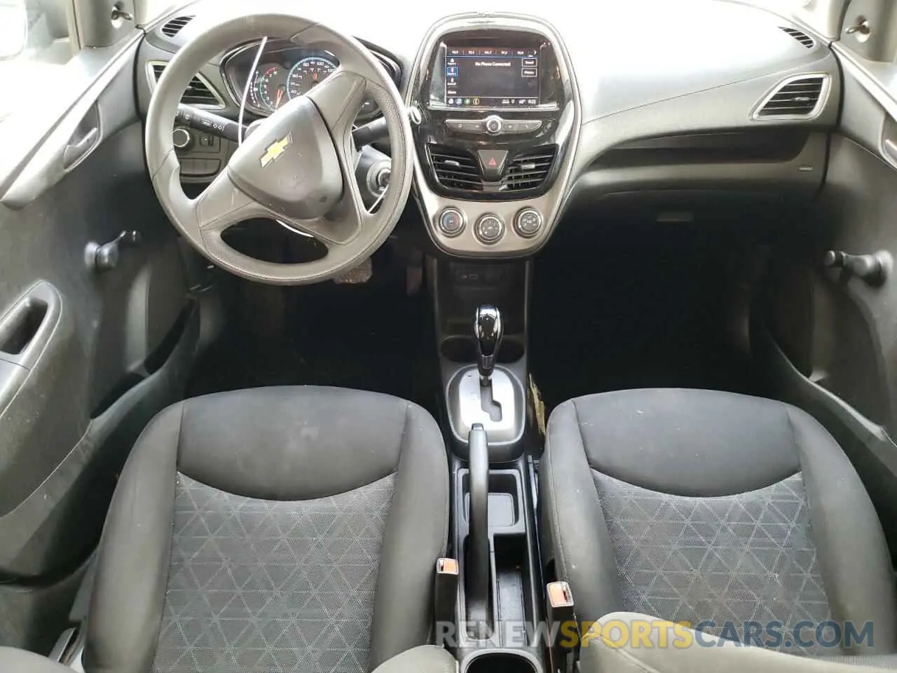8 Photograph of a damaged car KL8CB6SA0KC719078 CHEVROLET SPARK 2019