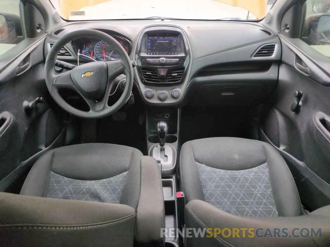 8 Photograph of a damaged car KL8CB6SA0KC765235 CHEVROLET SPARK 2019