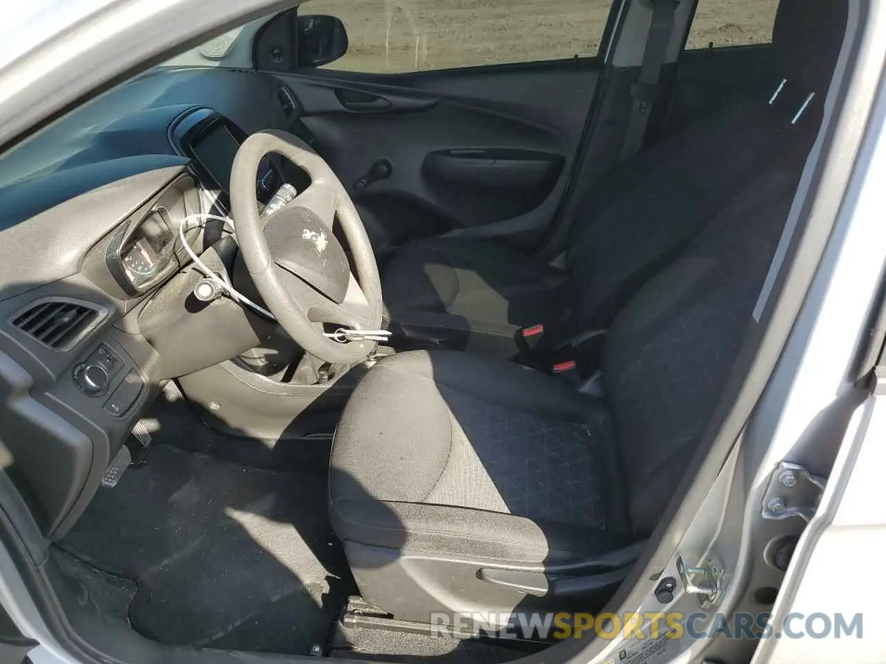 7 Photograph of a damaged car KL8CB6SA1KC736438 CHEVROLET SPARK 2019