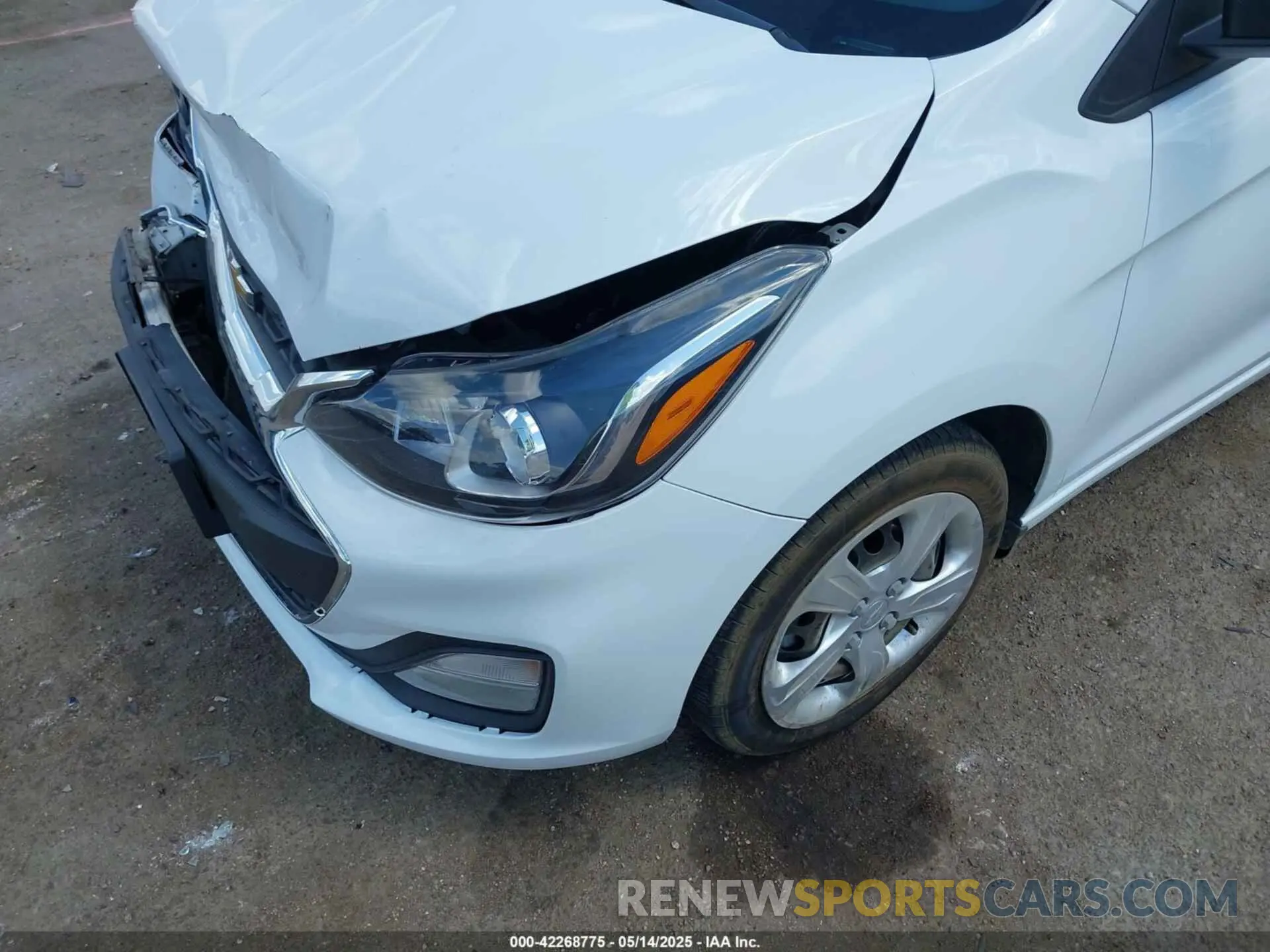 18 Photograph of a damaged car KL8CB6SA1KC751747 CHEVROLET SPARK 2019