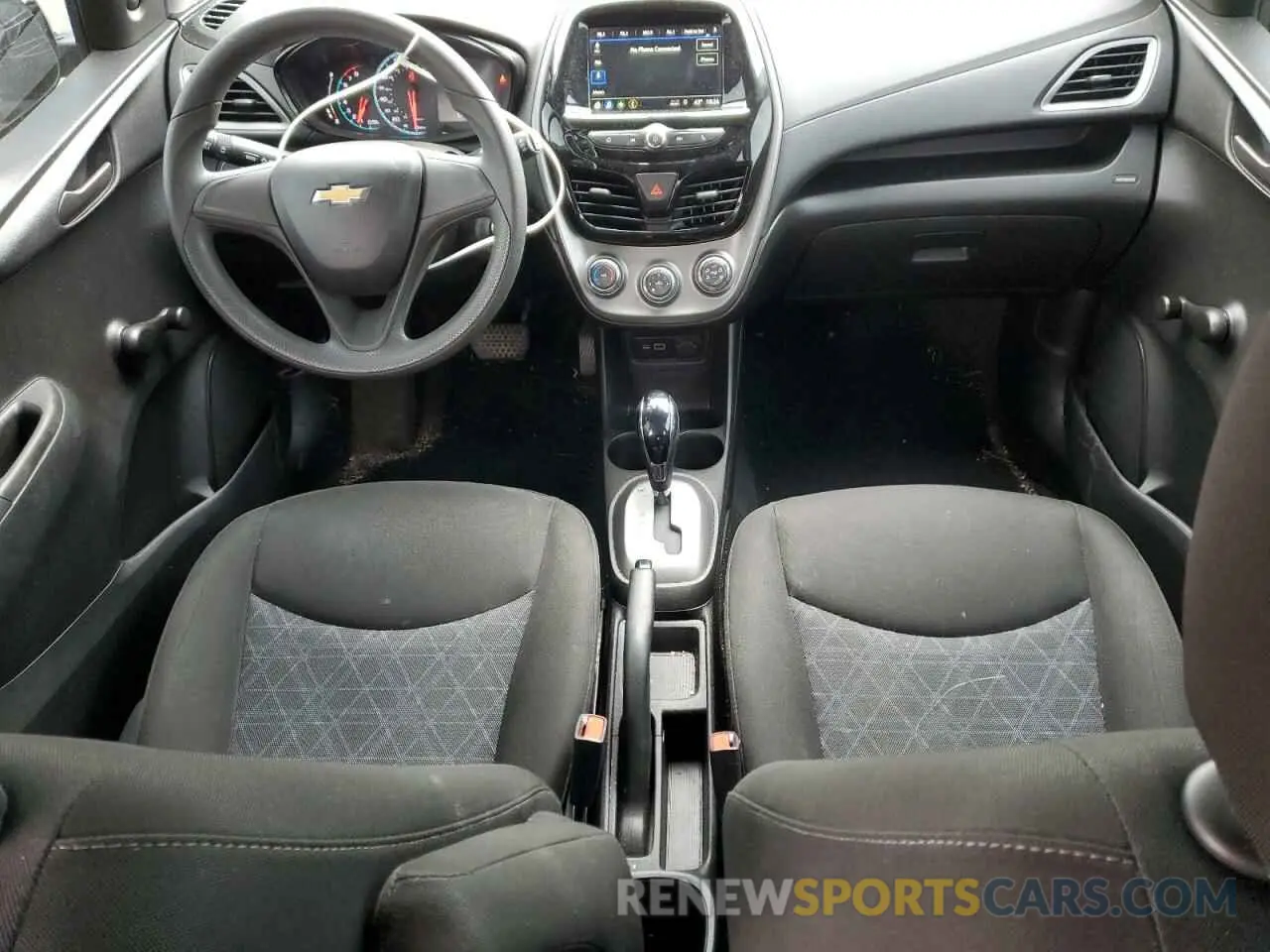 8 Photograph of a damaged car KL8CB6SA1KC800848 CHEVROLET SPARK 2019