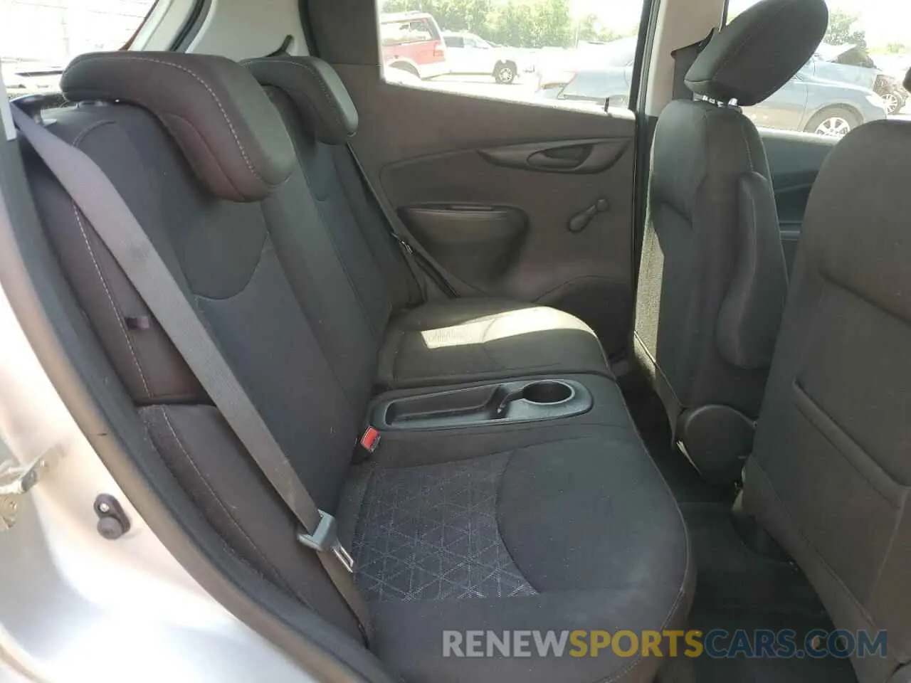 10 Photograph of a damaged car KL8CB6SA2KC711564 CHEVROLET SPARK 2019