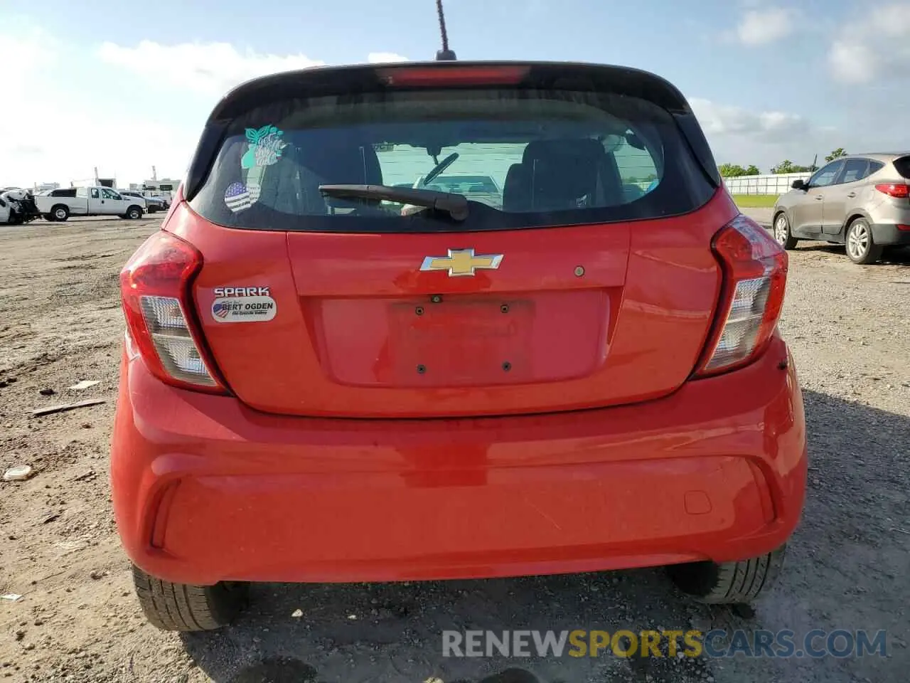 6 Photograph of a damaged car KL8CB6SA3KC706065 CHEVROLET SPARK 2019