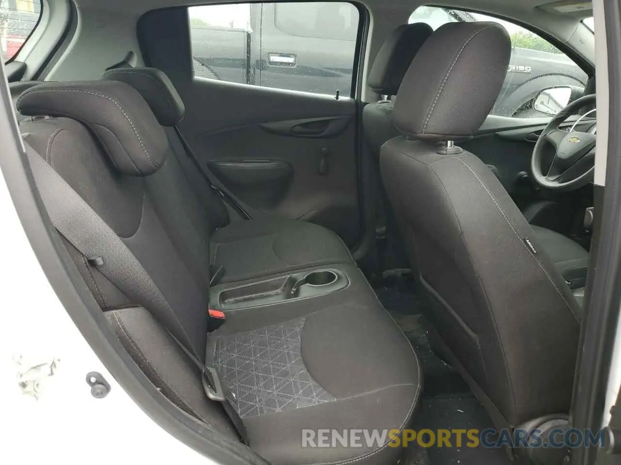 10 Photograph of a damaged car KL8CB6SA4KC701764 CHEVROLET SPARK 2019