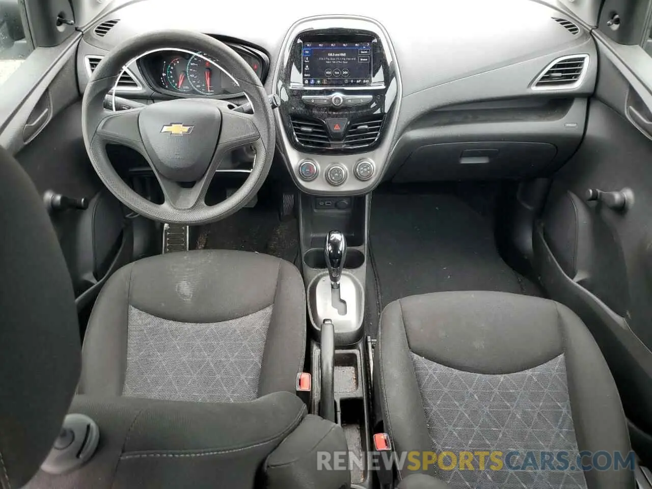 8 Photograph of a damaged car KL8CB6SA4KC701764 CHEVROLET SPARK 2019