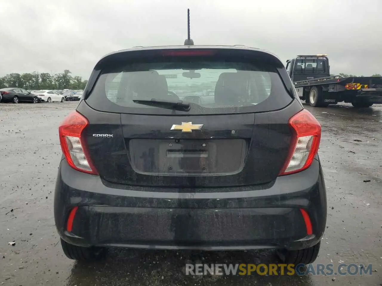 6 Photograph of a damaged car KL8CB6SA5KC701921 CHEVROLET SPARK 2019