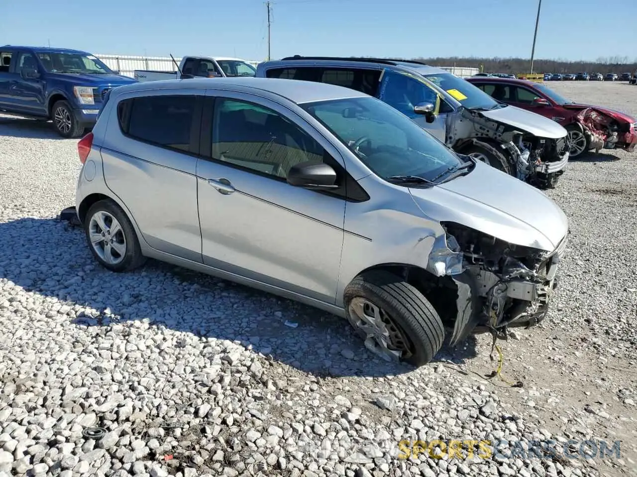 4 Photograph of a damaged car KL8CB6SA5KC735308 CHEVROLET SPARK 2019