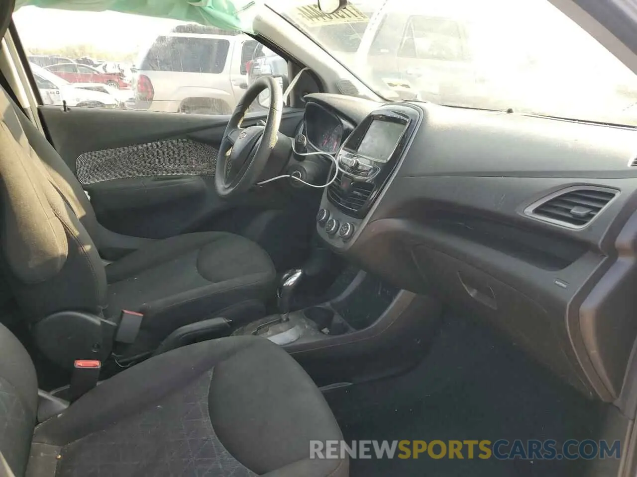 8 Photograph of a damaged car KL8CB6SA5KC748270 CHEVROLET SPARK 2019