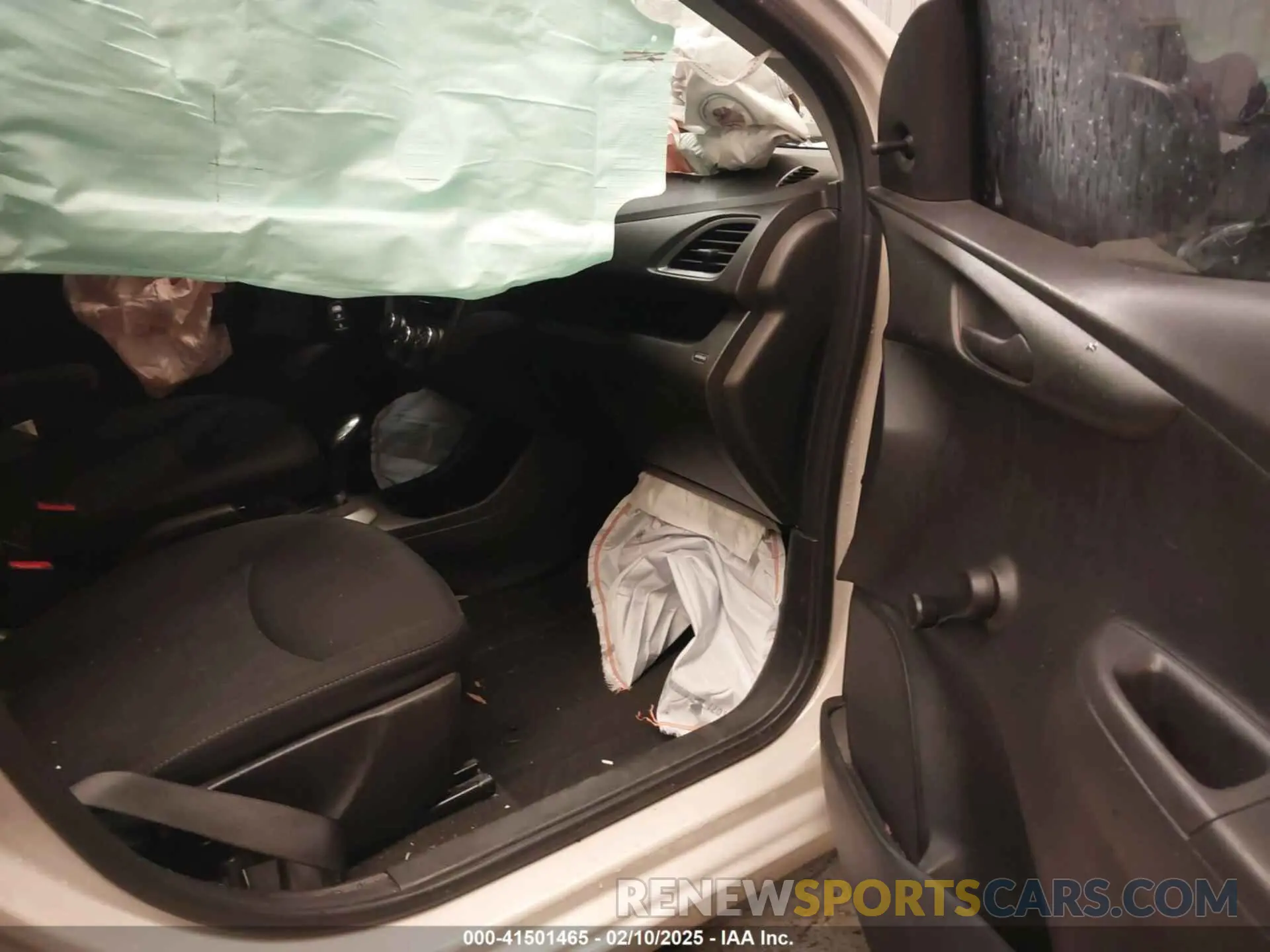 5 Photograph of a damaged car KL8CB6SA6KC704729 CHEVROLET SPARK 2019