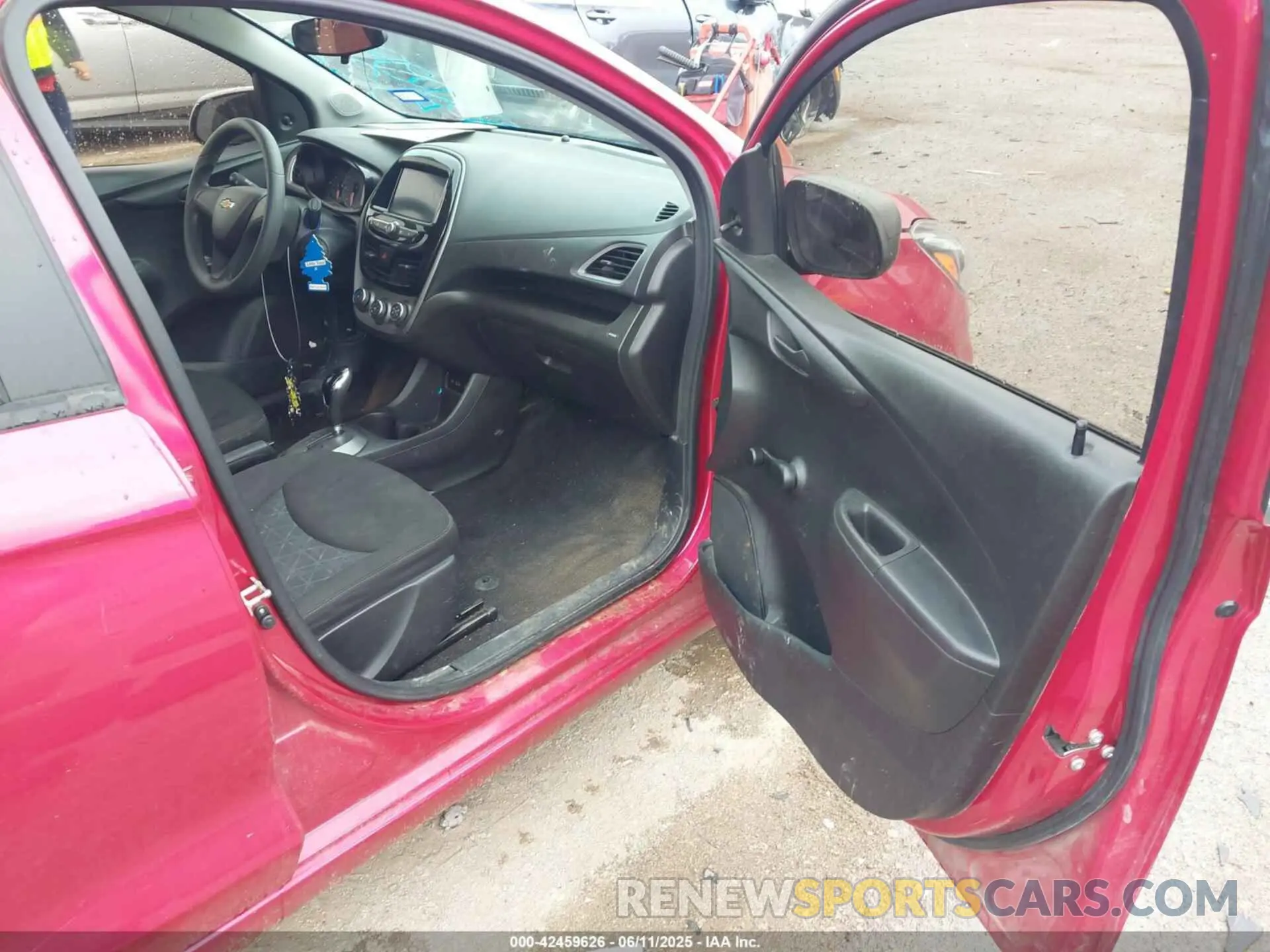 5 Photograph of a damaged car KL8CB6SA7KC811451 CHEVROLET SPARK 2019