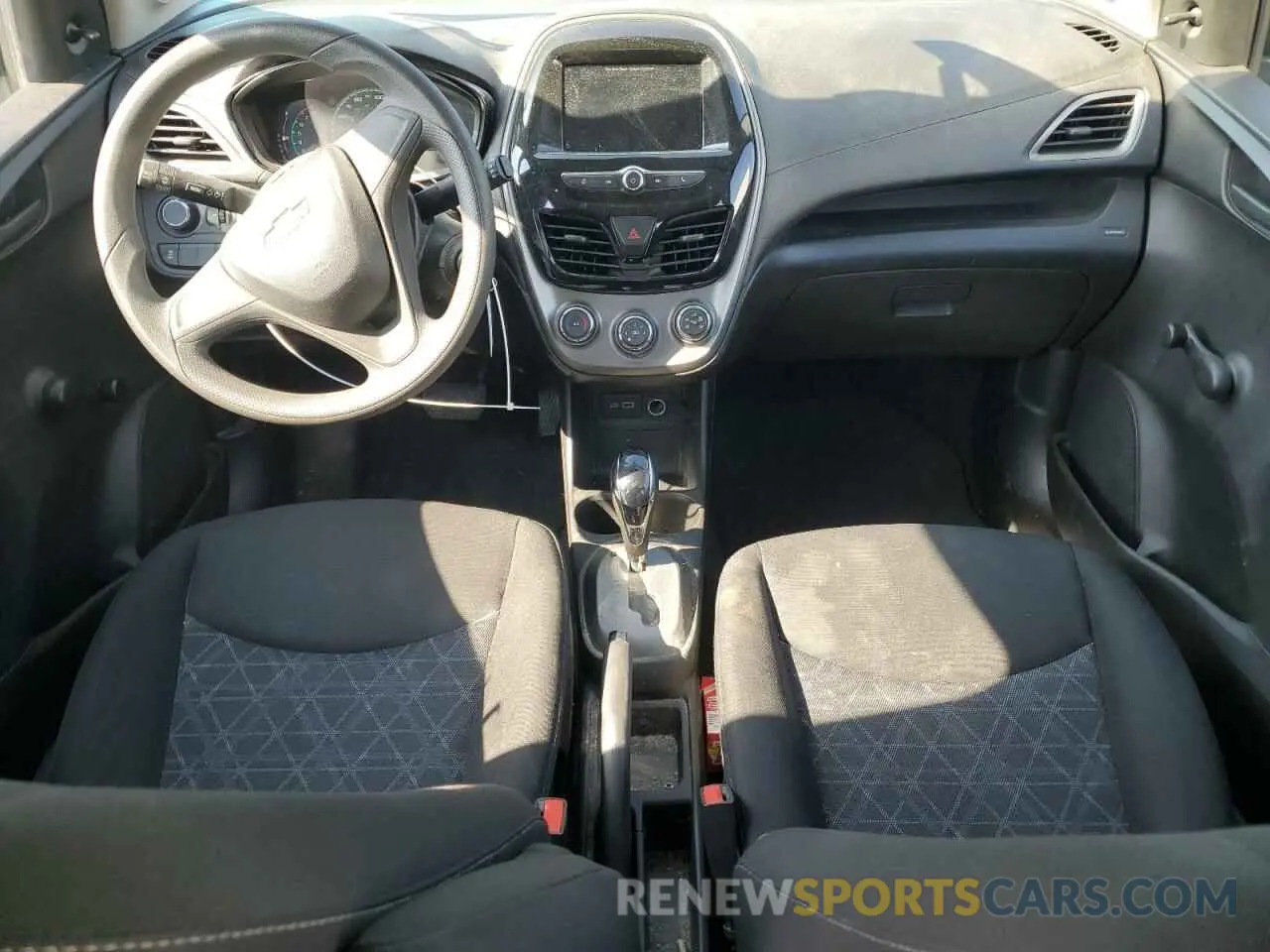 8 Photograph of a damaged car KL8CB6SA8KC712847 CHEVROLET SPARK 2019