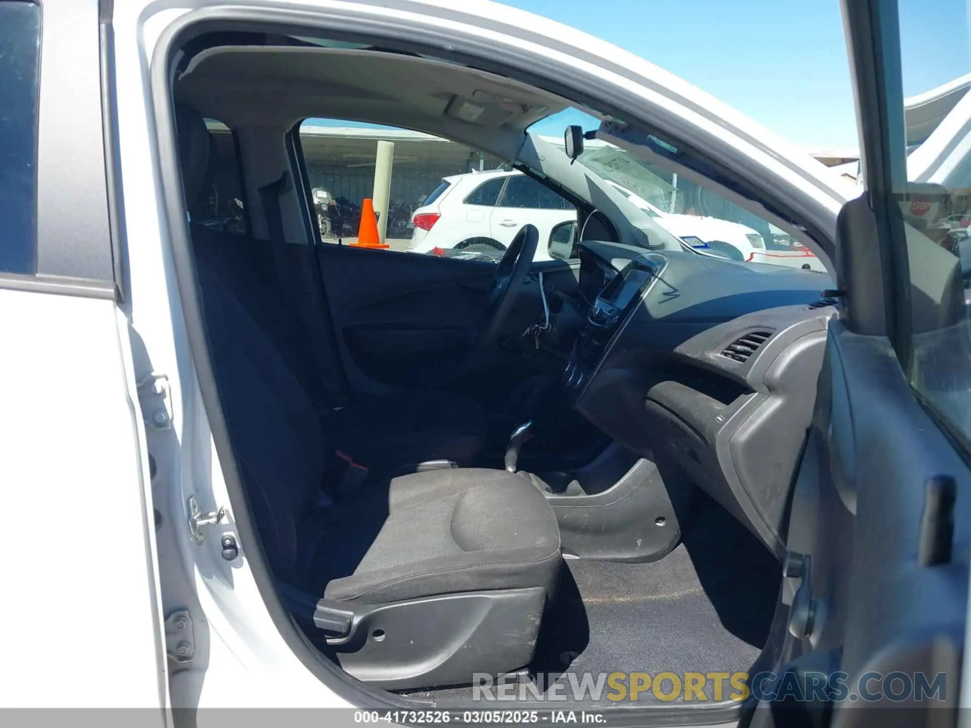5 Photograph of a damaged car KL8CB6SA8KC729504 CHEVROLET SPARK 2019
