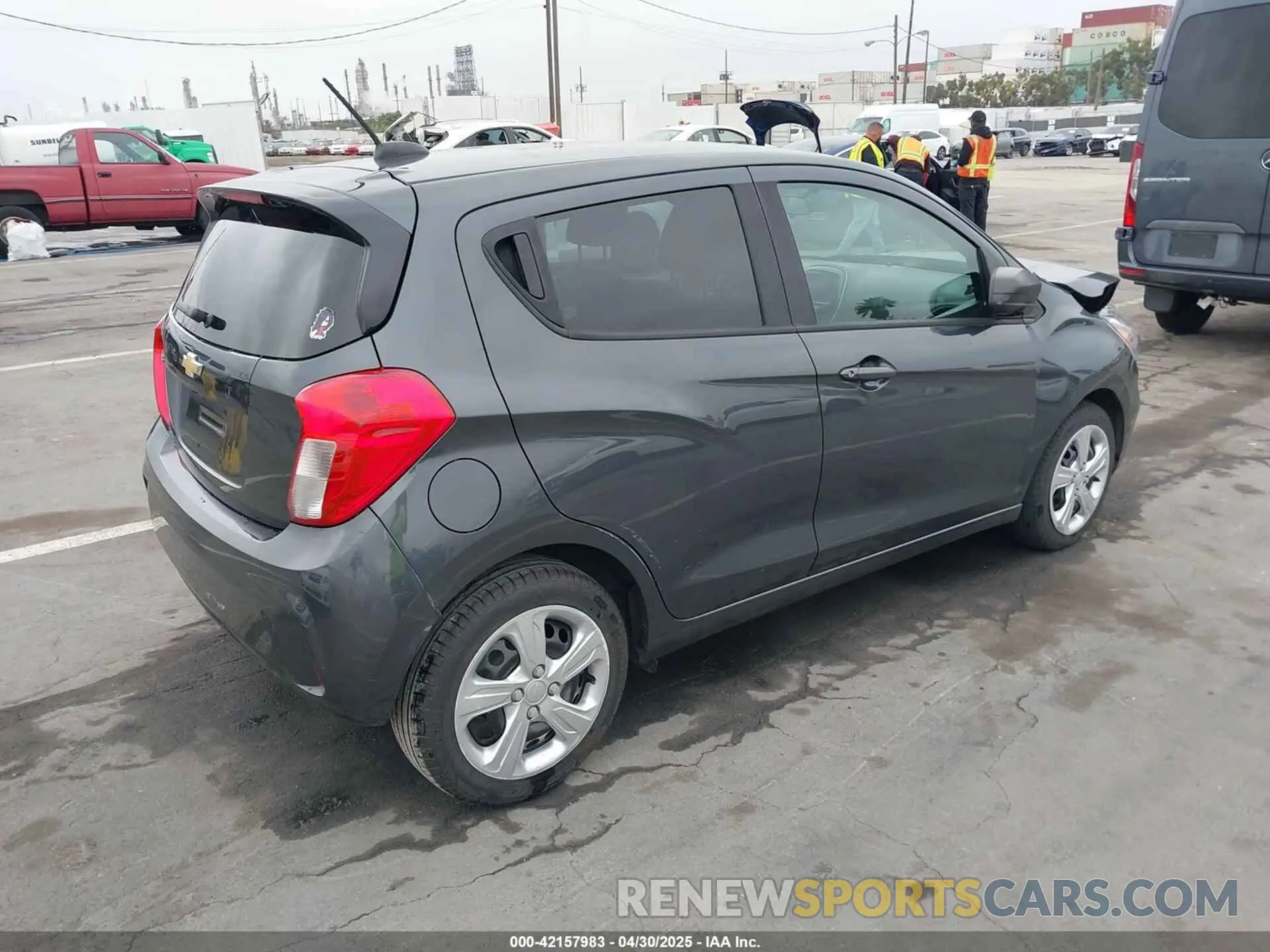 4 Photograph of a damaged car KL8CB6SA8KC739787 CHEVROLET SPARK 2019