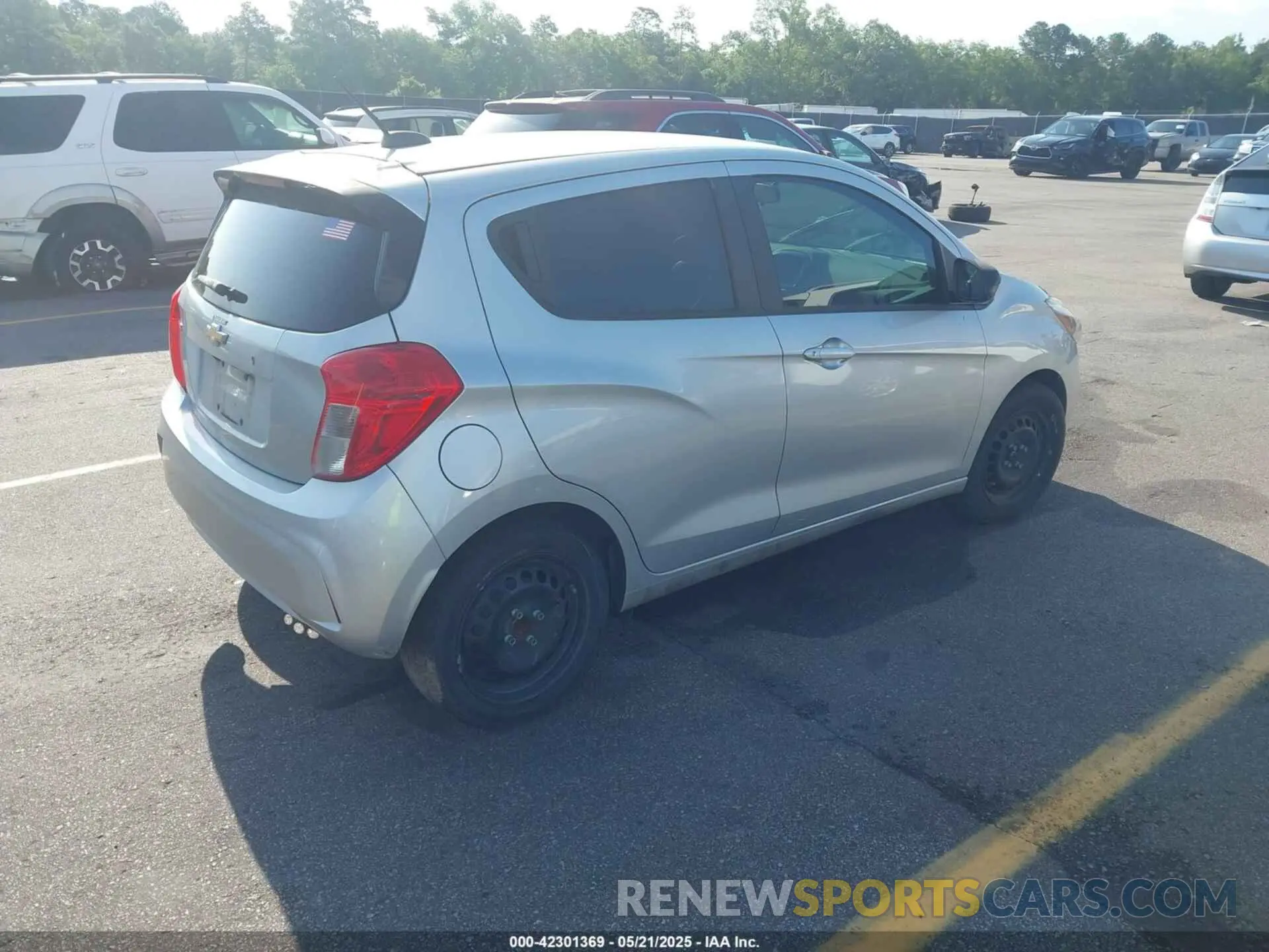 4 Photograph of a damaged car KL8CB6SA8KC747839 CHEVROLET SPARK 2019