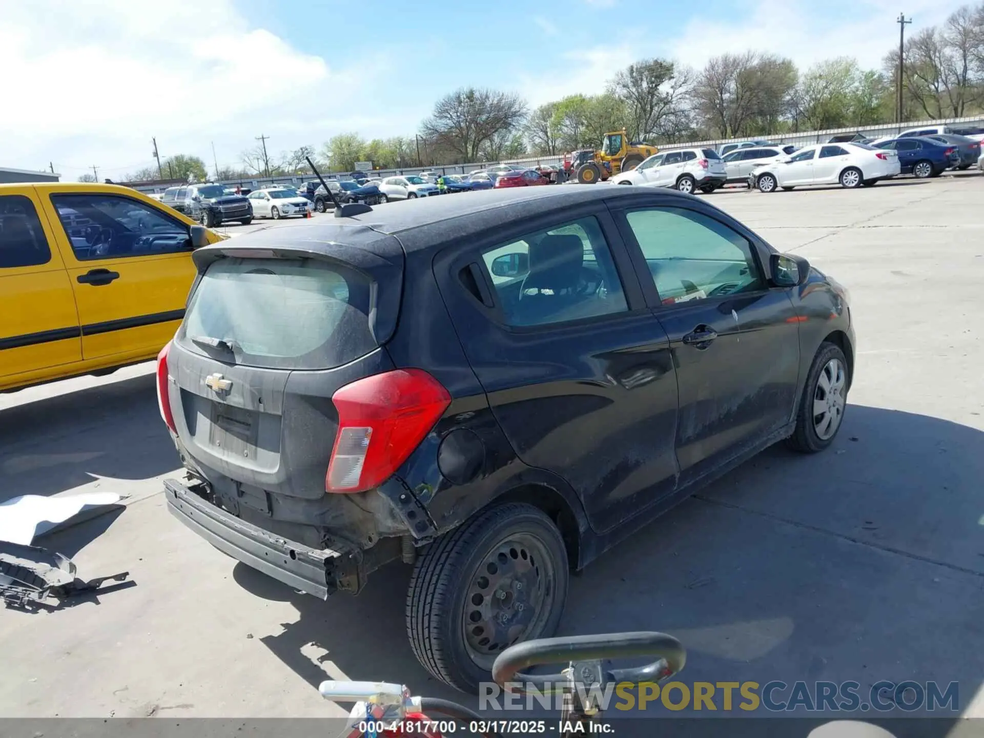 4 Photograph of a damaged car KL8CB6SA9KC723999 CHEVROLET SPARK 2019