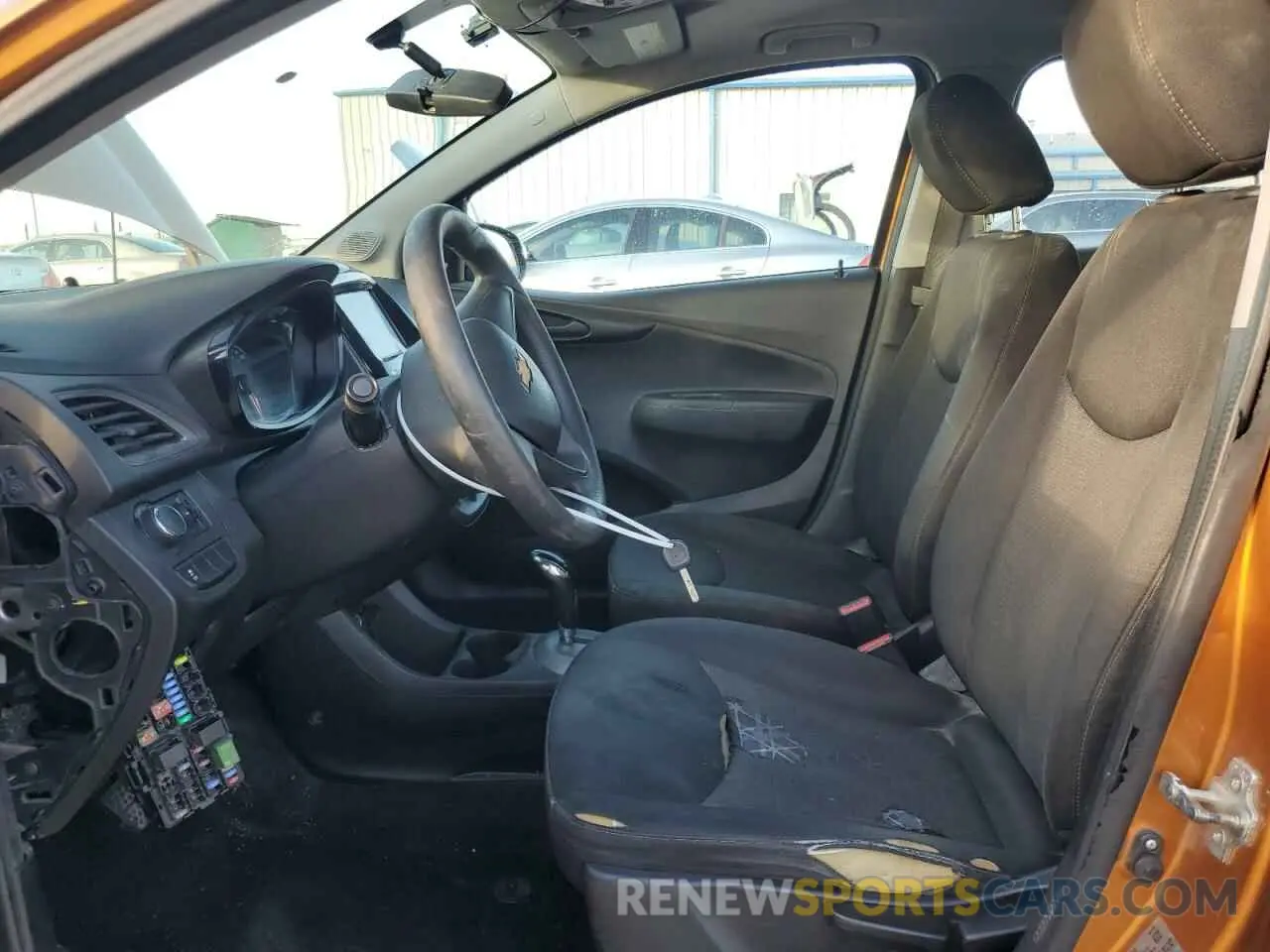 7 Photograph of a damaged car KL8CB6SAXKC706841 CHEVROLET SPARK 2019