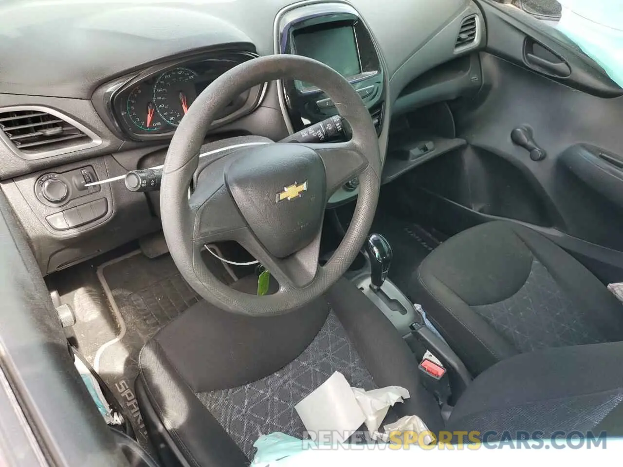 8 Photograph of a damaged car KL8CB6SAXKC815672 CHEVROLET SPARK 2019
