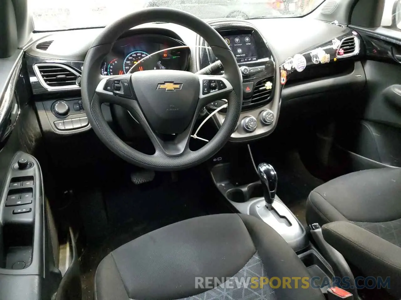8 Photograph of a damaged car KL8CD6SA0KC714537 CHEVROLET SPARK 2019