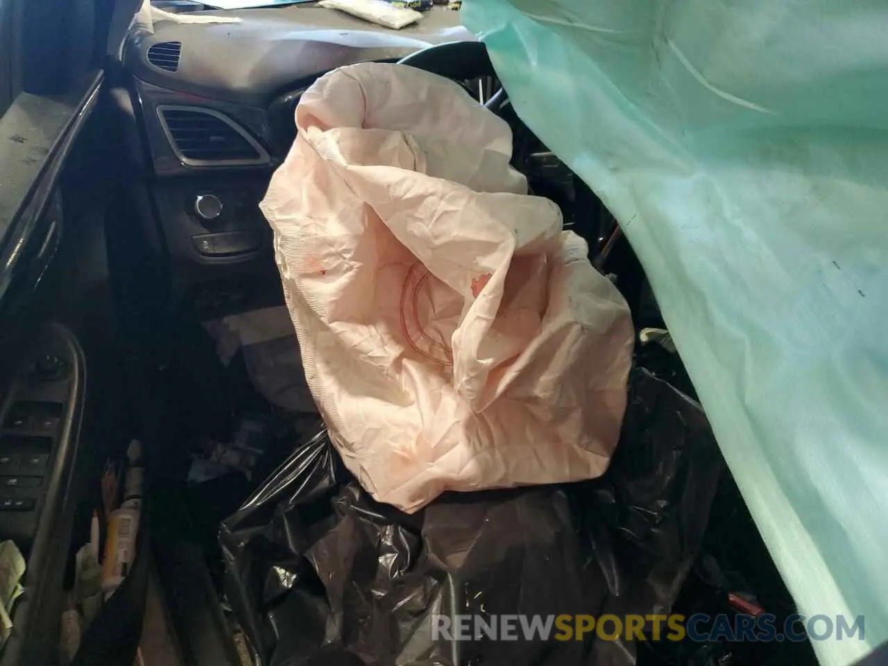 8 Photograph of a damaged car KL8CD6SA2KC755039 CHEVROLET SPARK 2019