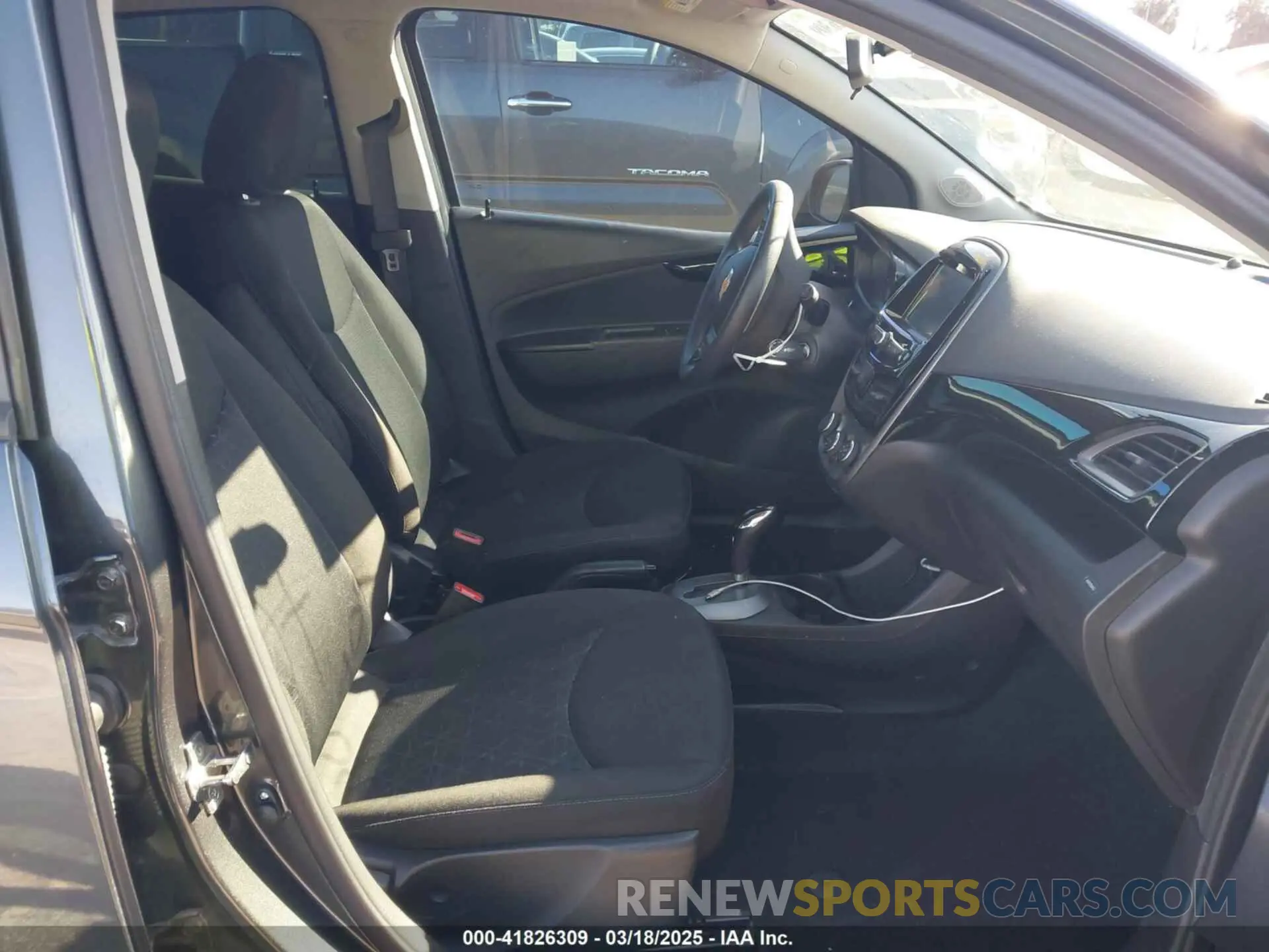 5 Photograph of a damaged car KL8CD6SA2KC818978 CHEVROLET SPARK 2019