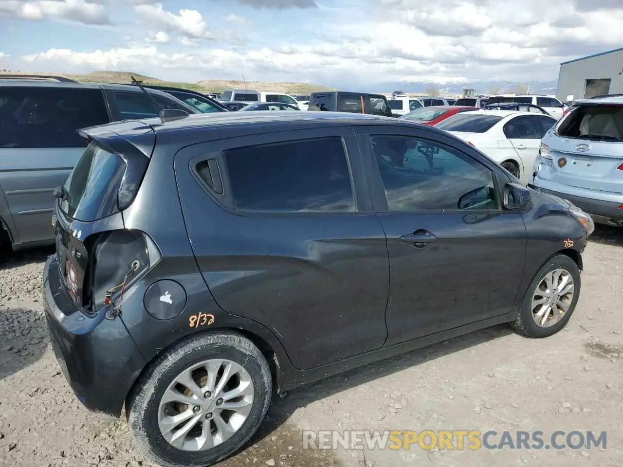 3 Photograph of a damaged car KL8CD6SA3KC709543 CHEVROLET SPARK 2019