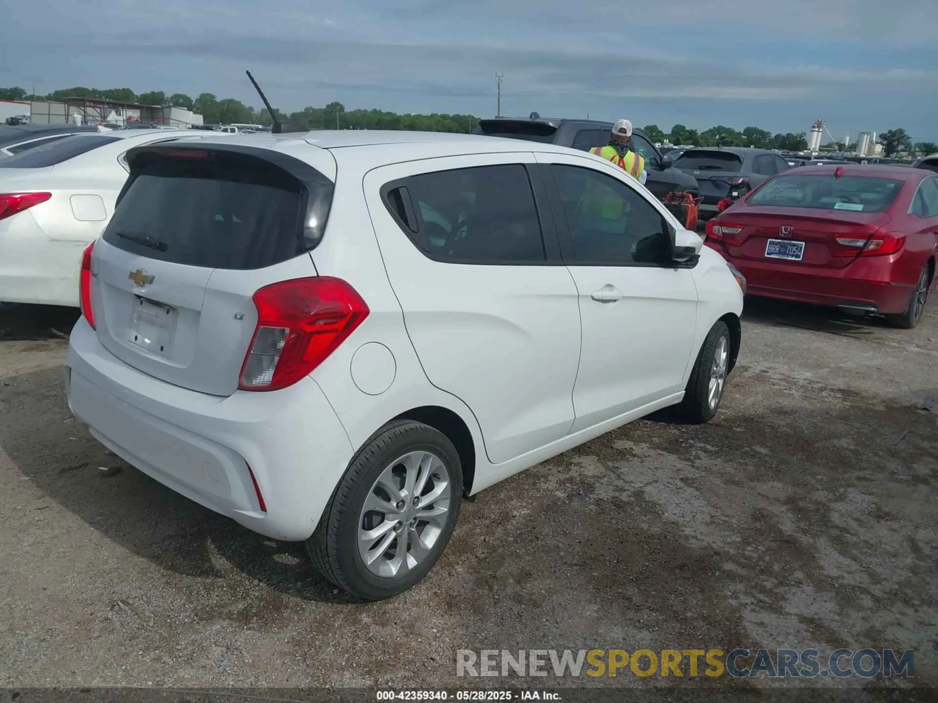 4 Photograph of a damaged car KL8CD6SA4KC821803 CHEVROLET SPARK 2019