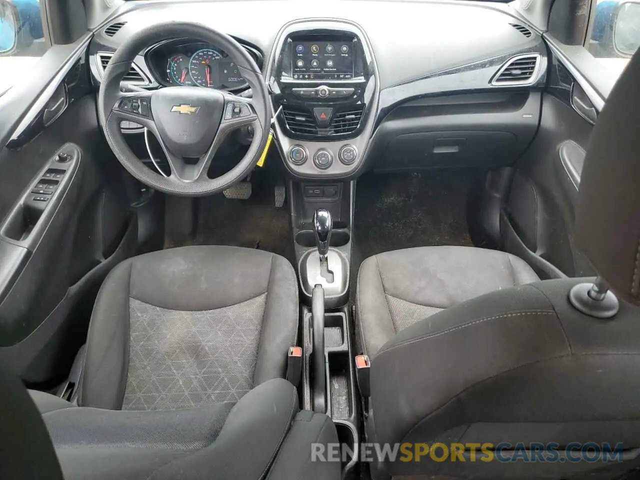 8 Photograph of a damaged car KL8CD6SA5KC810647 CHEVROLET SPARK 2019