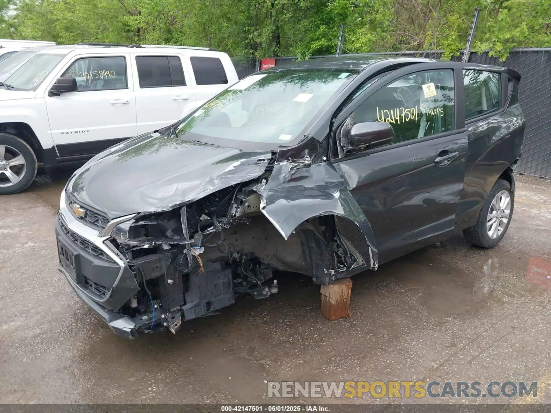 2 Photograph of a damaged car KL8CD6SA6KC747641 CHEVROLET SPARK 2019