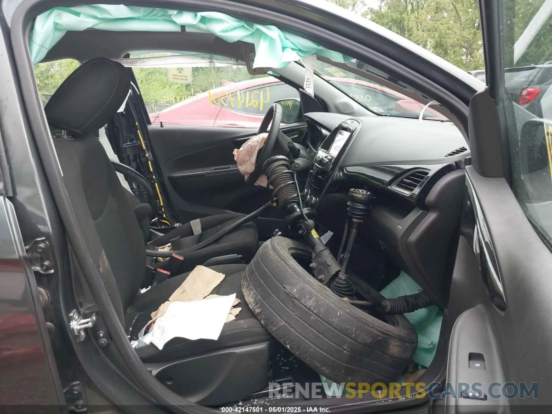 5 Photograph of a damaged car KL8CD6SA6KC747641 CHEVROLET SPARK 2019