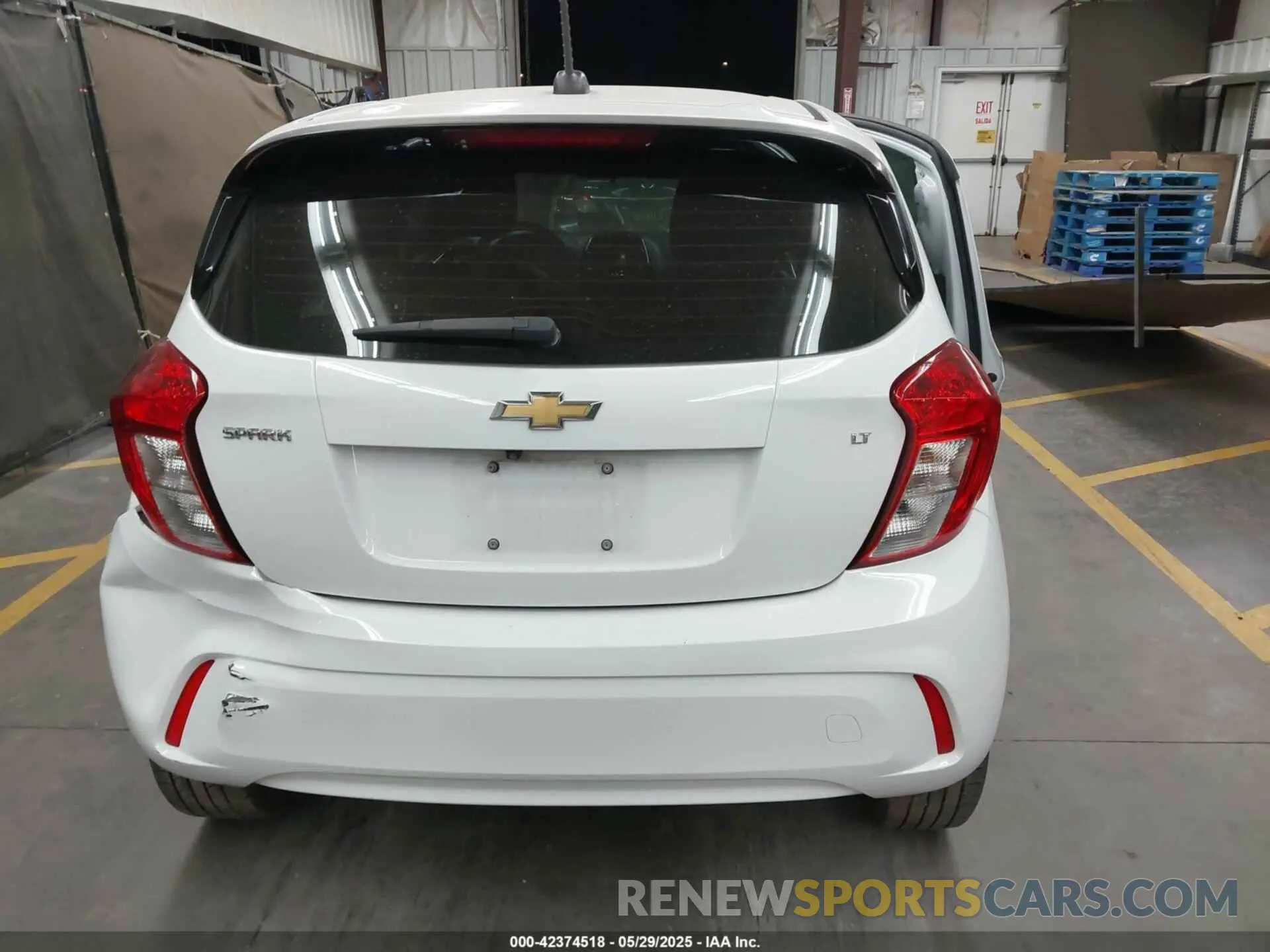 16 Photograph of a damaged car KL8CD6SA7KC736714 CHEVROLET SPARK 2019