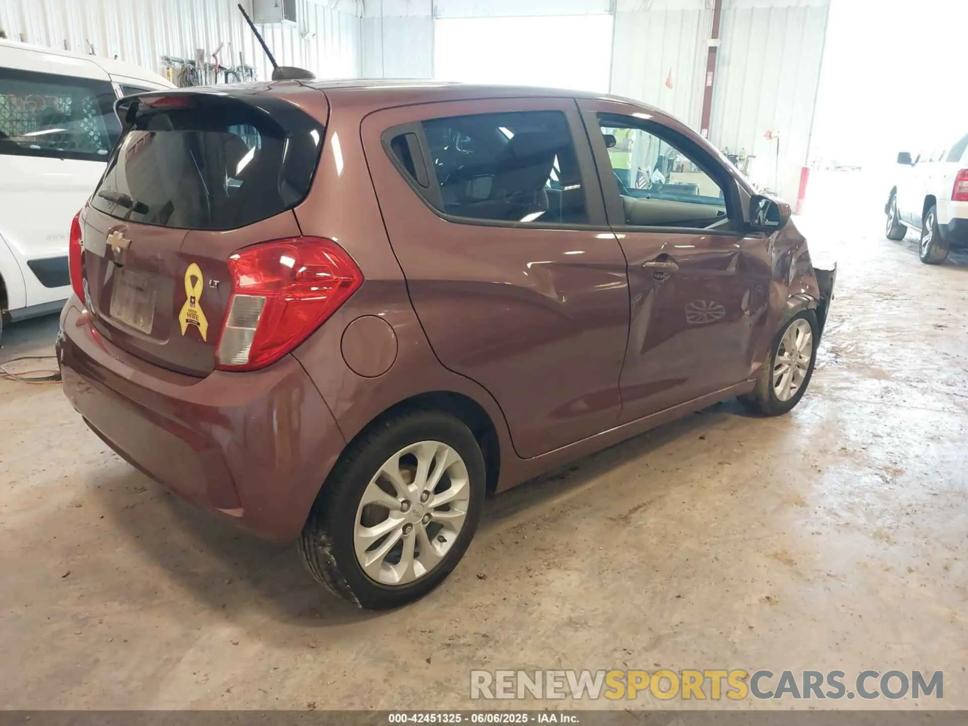 4 Photograph of a damaged car KL8CD6SA8KC764747 CHEVROLET SPARK 2019