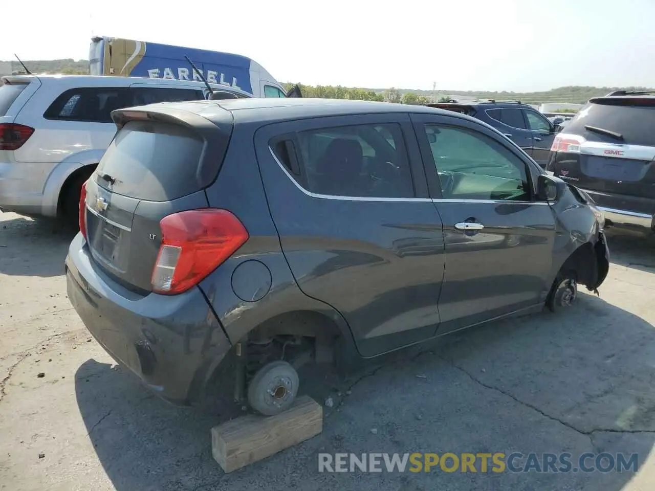 3 Photograph of a damaged car KL8CF6SA6KC744426 CHEVROLET SPARK 2019