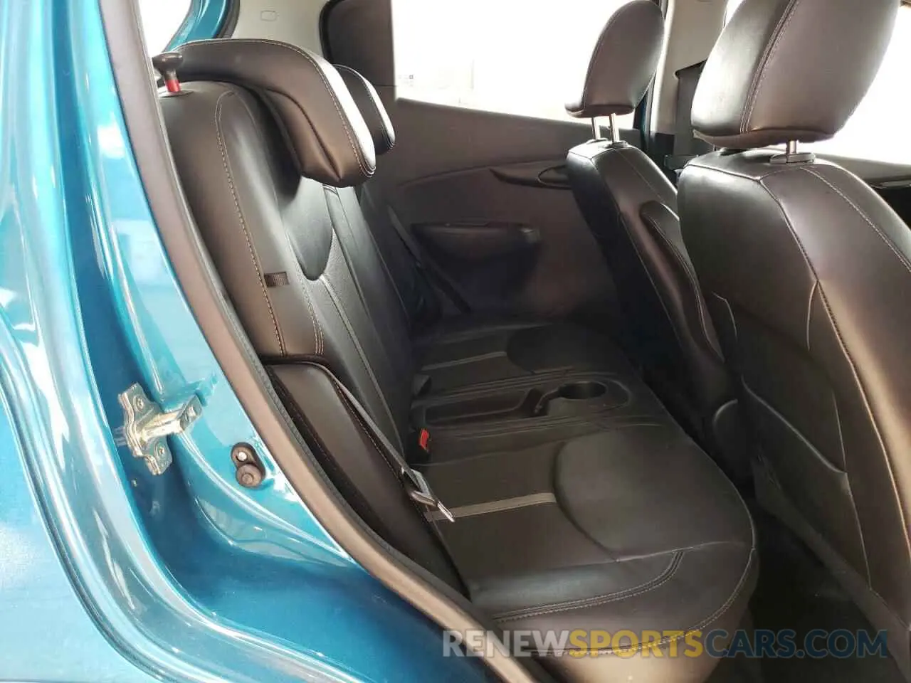 11 Photograph of a damaged car KL8CH6SA5KC704073 CHEVROLET SPARK 2019