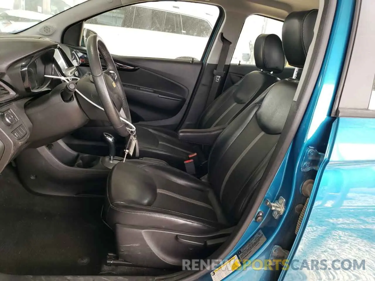 7 Photograph of a damaged car KL8CH6SA5KC704073 CHEVROLET SPARK 2019
