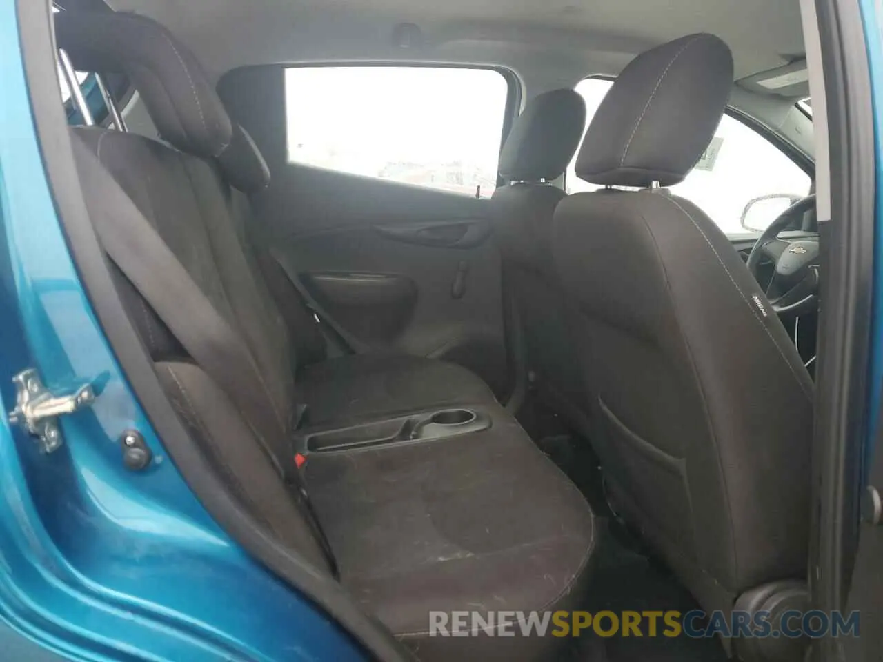 10 Photograph of a damaged car KL8CB6SA0LC402015 CHEVROLET SPARK 2020