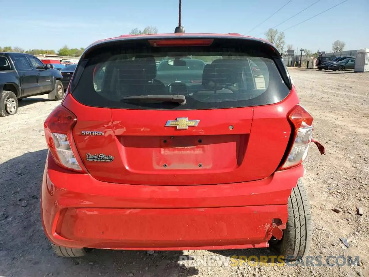 6 Photograph of a damaged car KL8CB6SA0LC402788 CHEVROLET SPARK 2020