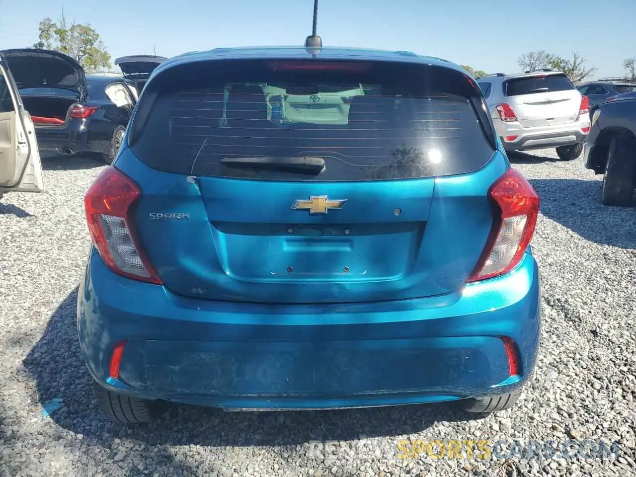 6 Photograph of a damaged car KL8CB6SA0LC449612 CHEVROLET SPARK 2020