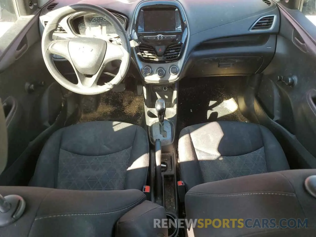 8 Photograph of a damaged car KL8CB6SA2LC406874 CHEVROLET SPARK 2020