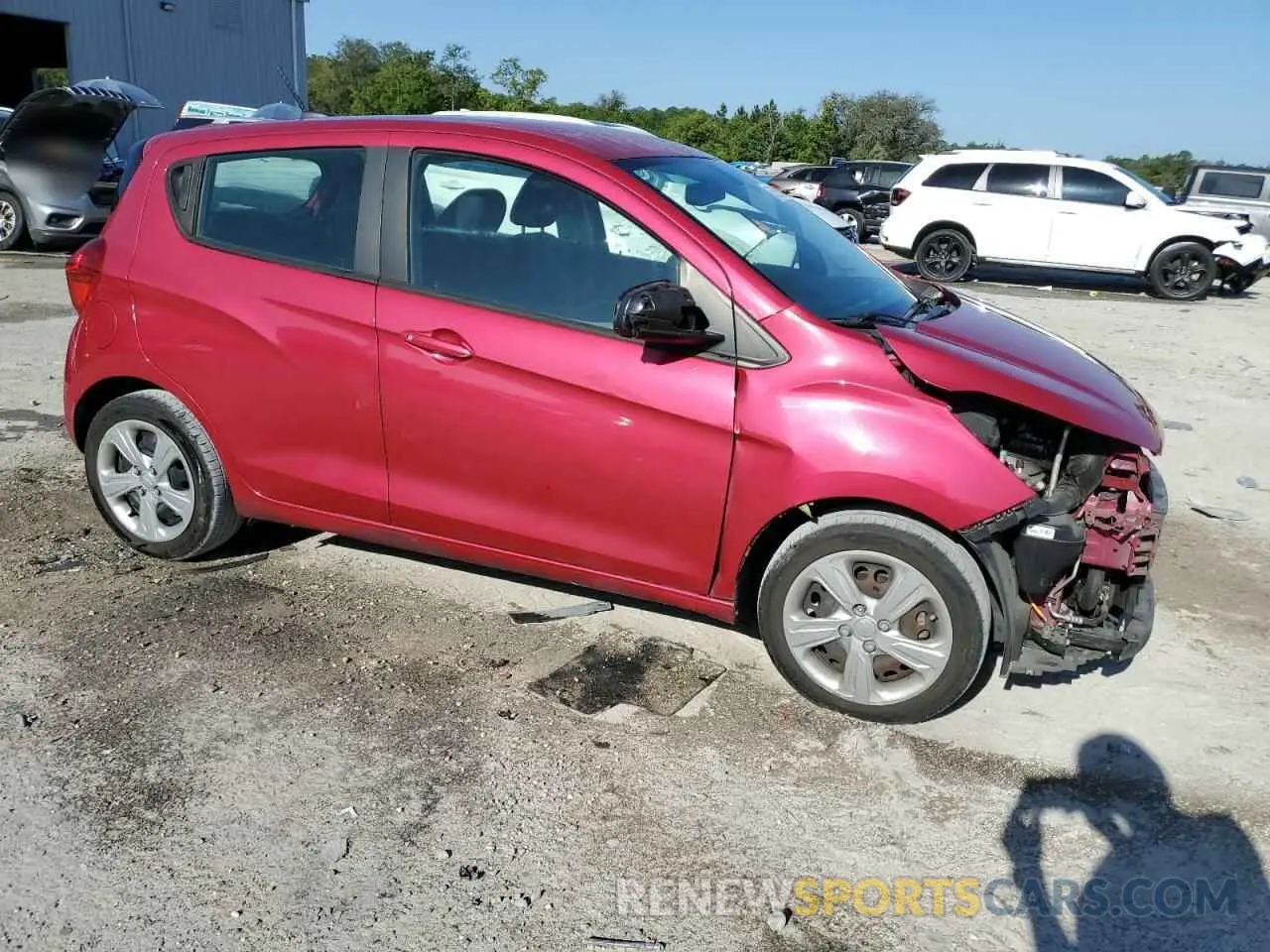 4 Photograph of a damaged car KL8CB6SA2LC444380 CHEVROLET SPARK 2020
